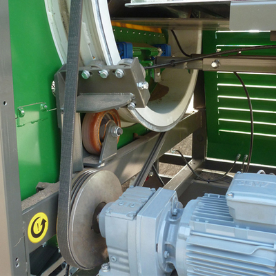 3200 KG Compost Trommel Αυτοκαθαριστικός κινητήρας ντίζελ Drum Screen Machine με ισχύ 11KW