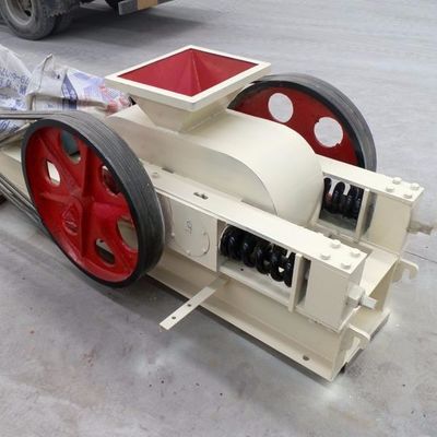 Μηχανή διπλού κυλίνδρου συντρίμμιας για αργίλη απορριμμάτων άνθρακα και ασβεστόλιθο, σύμφωνα με διαφορετικό μοντέλο