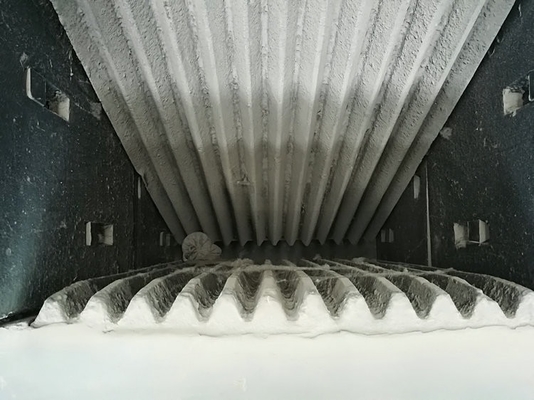 30kw PE400x600 κινητό μικροχρυσό μετάλλιο πέτρα σαγόνι συντρίμμιο με διαστάσεις 1400x1740x1663mm