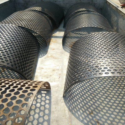 5600x2015x2010mm Στροφικό τύμπανο δονητικό σίτσο λιπασμάτων για το έλεγχο των κόκκων λιπασμάτων