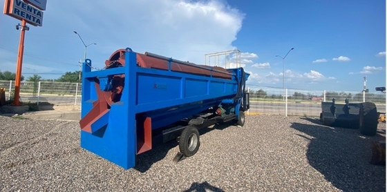 8000*2200*4000 Gold Mobile Trommel Screen Machine Wash Plant με μακρά διάρκεια ζωής